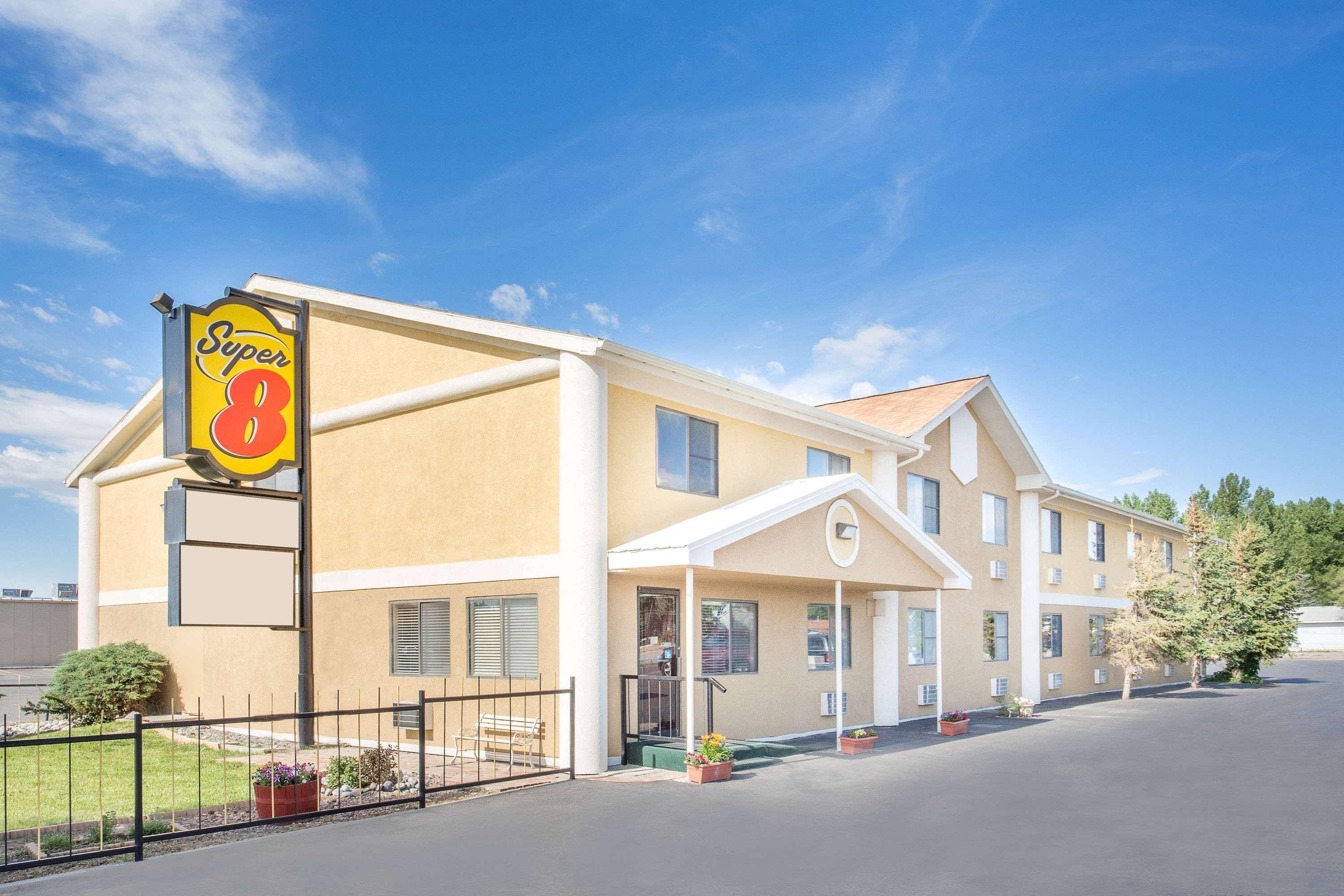 Super 8 By Wyndham Riverton Ngoại thất bức ảnh